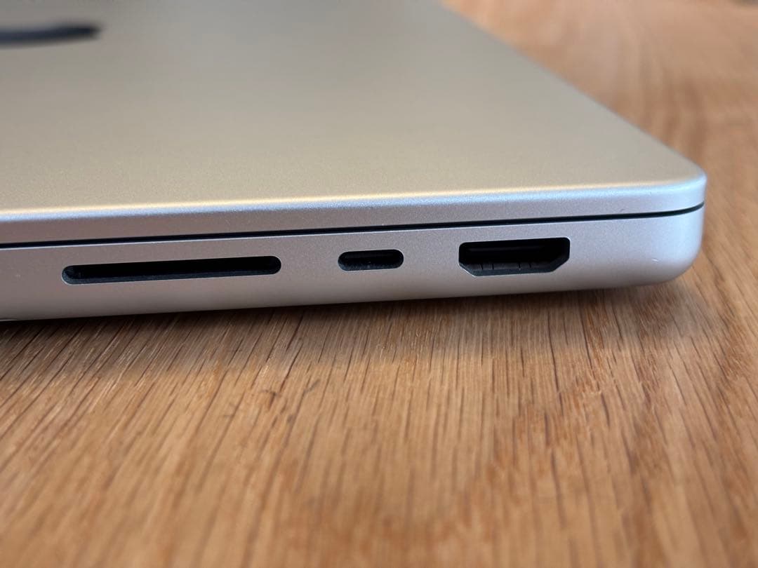 MacBook Pro M1 Max 14インチ メモリ32G SSD1TB