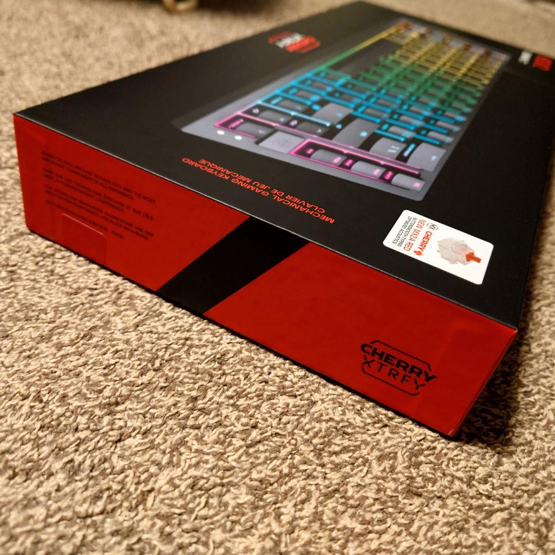 【新品未開封】CHERRY XTRFY K5V2ゲーミングキーボード