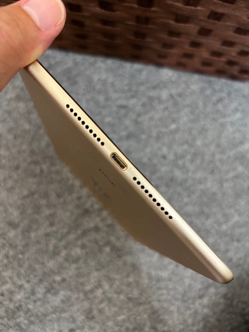 iPad mini4 ゴールド（Wi-Fiモデル・64GB）