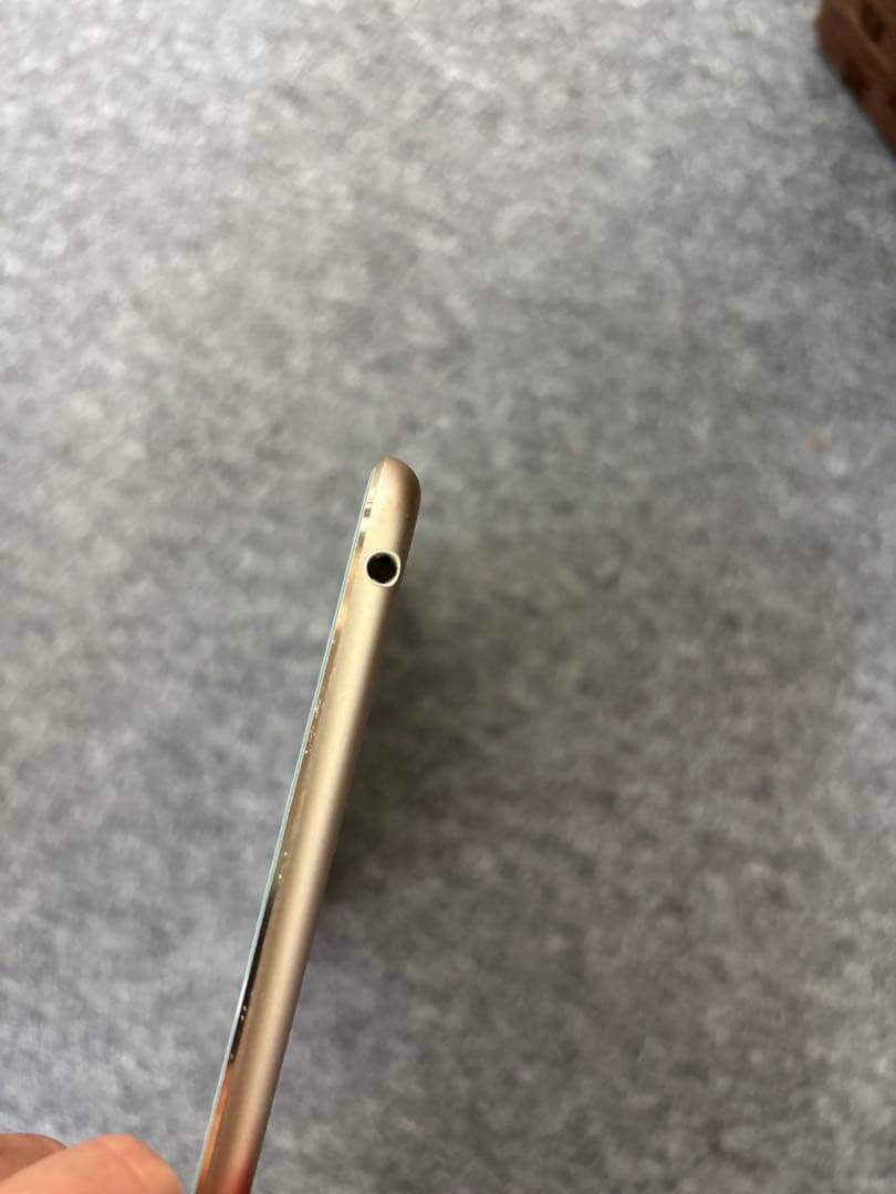 iPad mini4 ゴールド（Wi-Fiモデル・64GB）