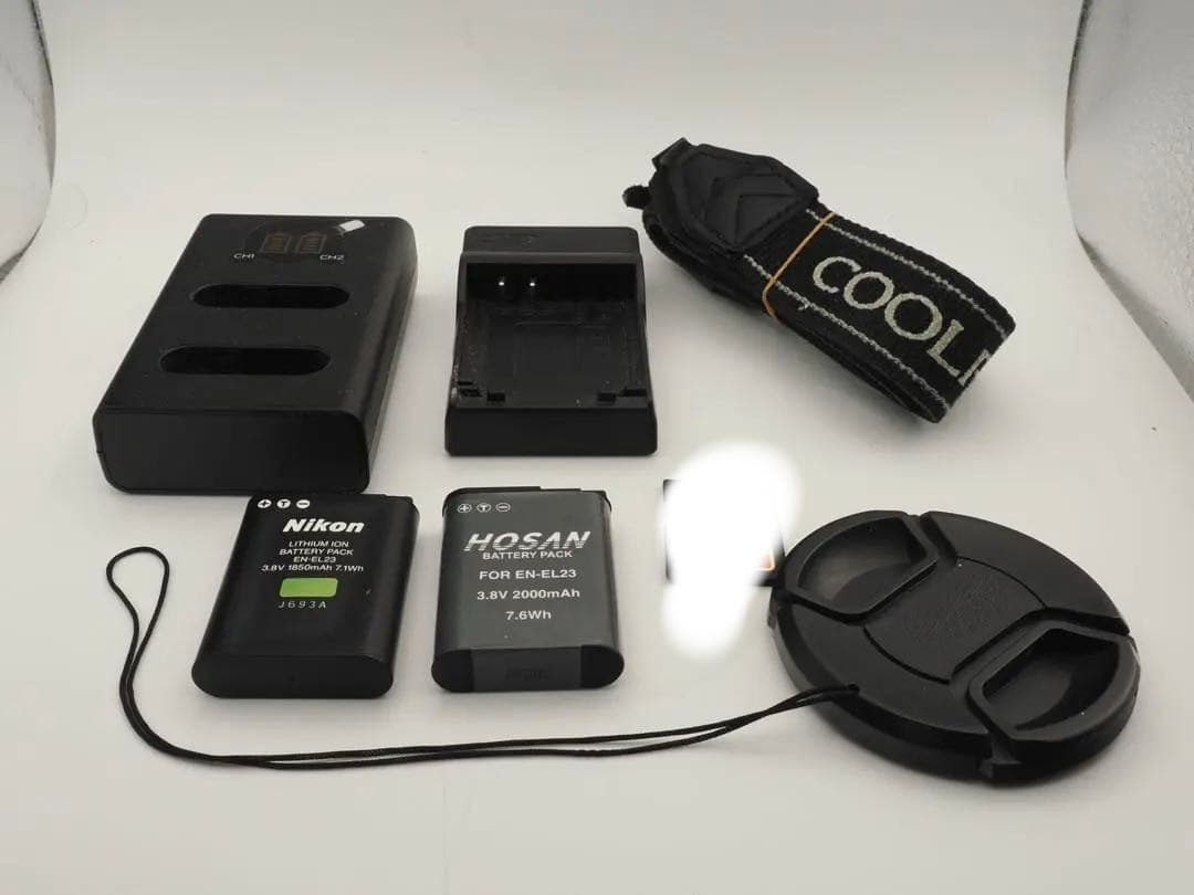 コ*。様 Nikon COOLPIX P610 60倍ズーム　予備バッテリーなど