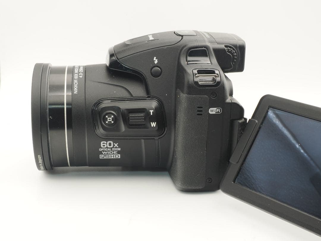 コ*。様 Nikon COOLPIX P610 60倍ズーム　予備バッテリーなど