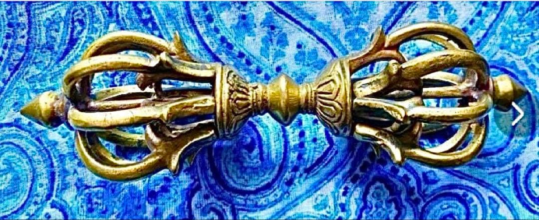 金運！厄除！心願成就！をもたらす　縦15cm ！九鈷杵　特別祈祷済み　チベット製