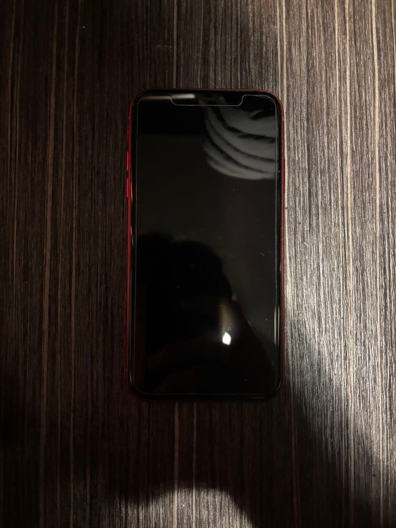 t*o様 Apple iPhone 11 (赤) 本体
