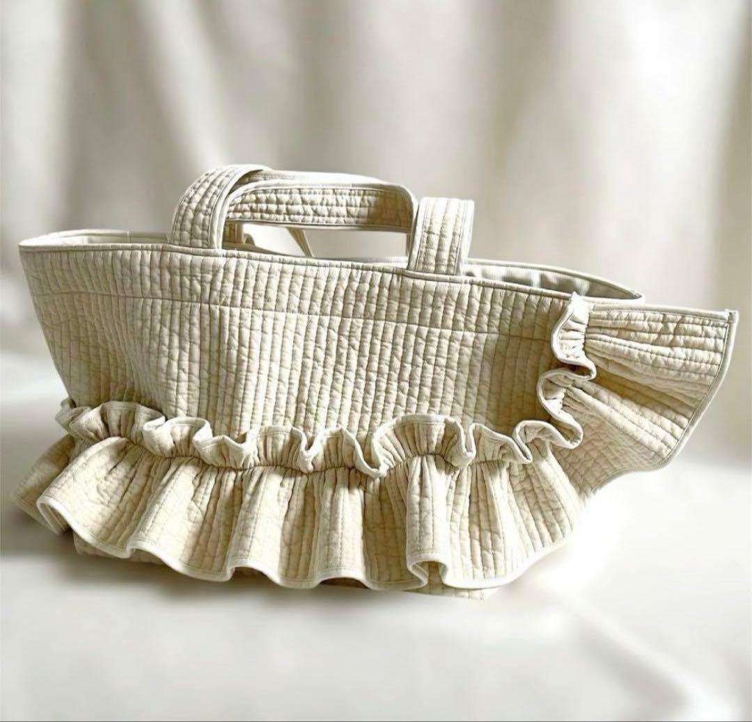 新作♡ヌビバッグ　フリルギャザー　ベージュ　　ダブルハンドル　底板マグネット付き