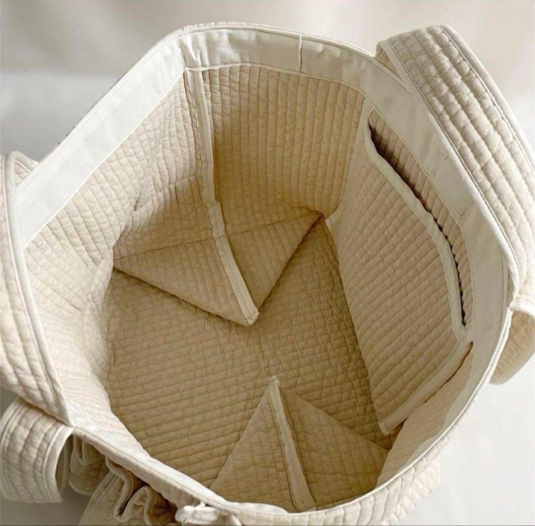 新作♡ヌビバッグ　フリルギャザー　ベージュ　　ダブルハンドル　底板マグネット付き