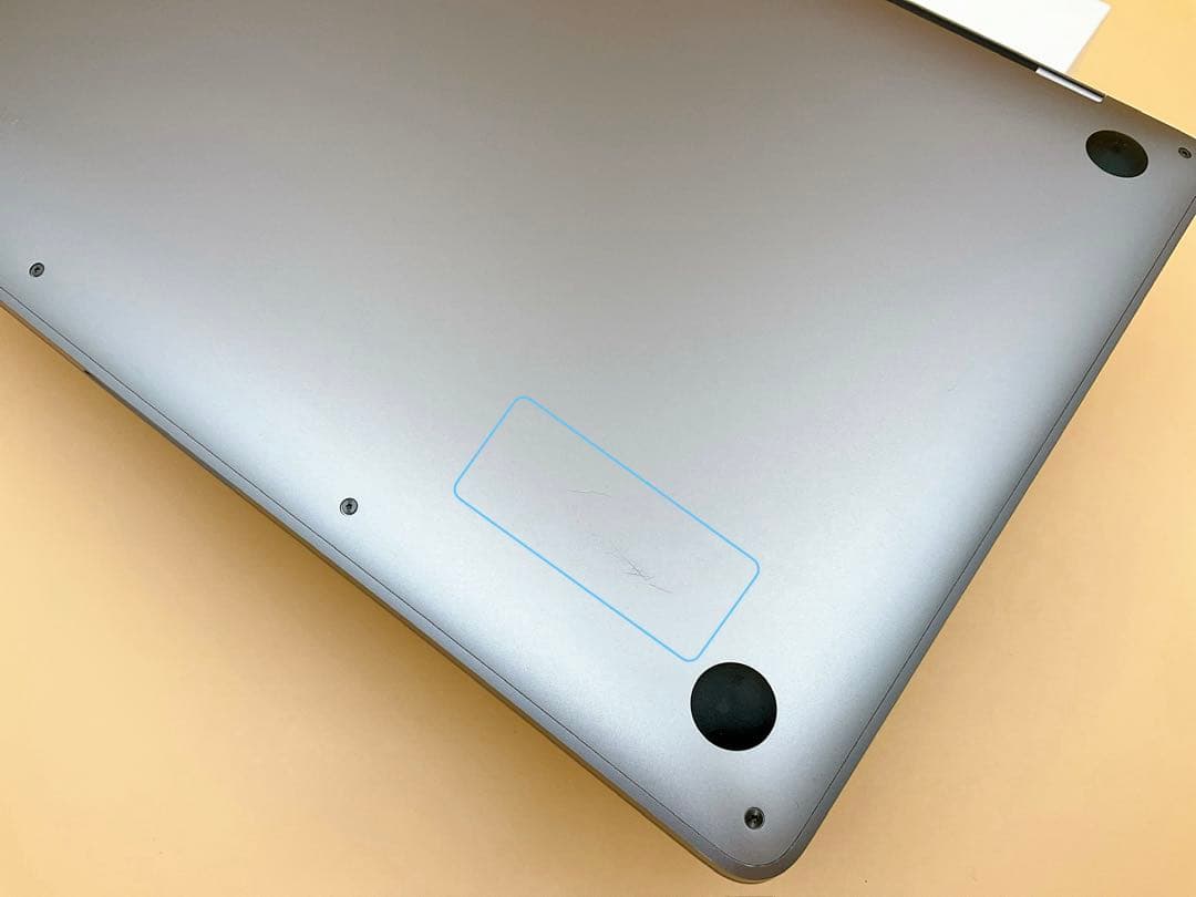 Macbook Pro 2022 13インチ M2 24GB 500GB