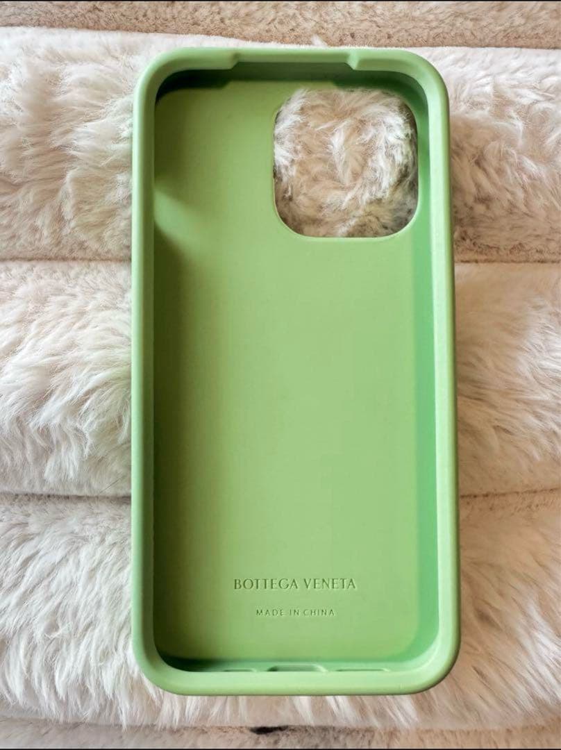 Bottega Veneta グリーン iPhone13proケース