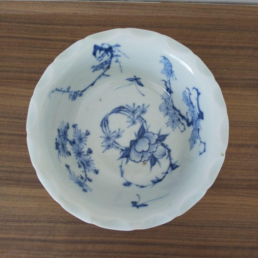 骨董　染付の盃洗 蝶と牡丹に松竹梅 (幕末頃） 伊万里