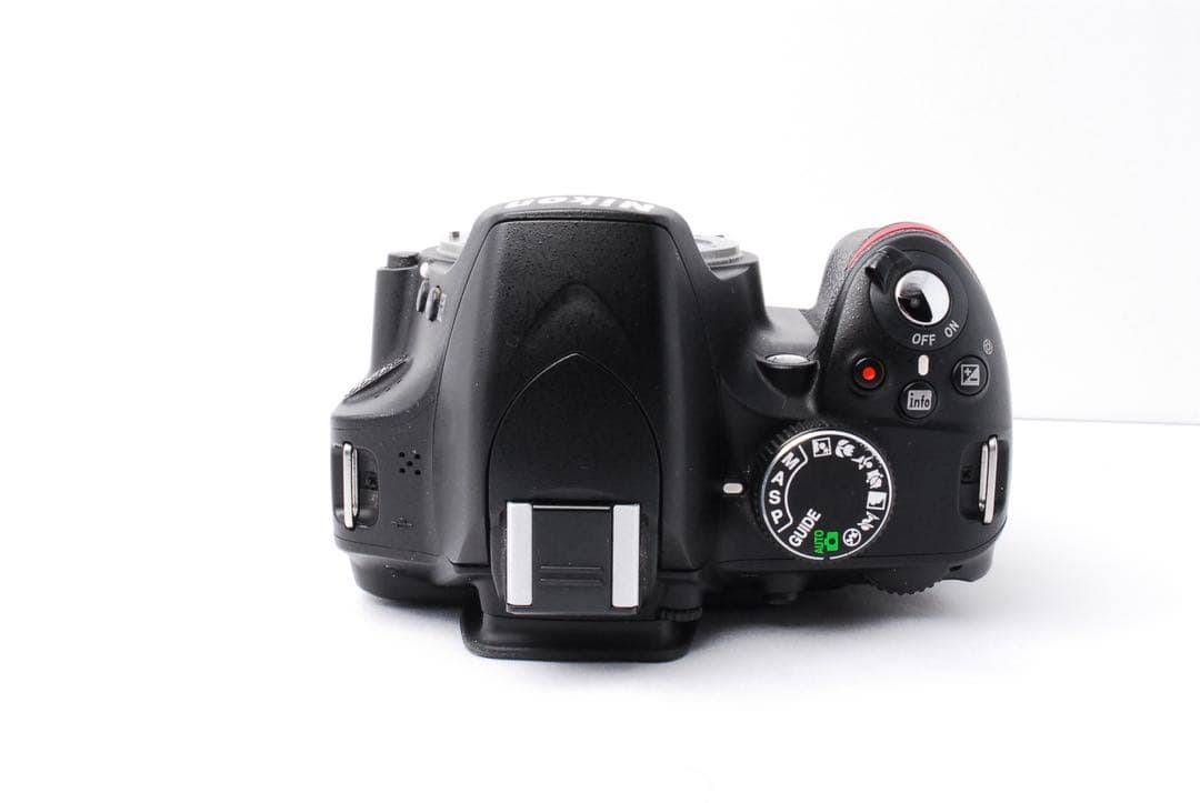 美品❤️Nikon D3200❤️ショット数少スマホ転送✨一眼レフカメラ