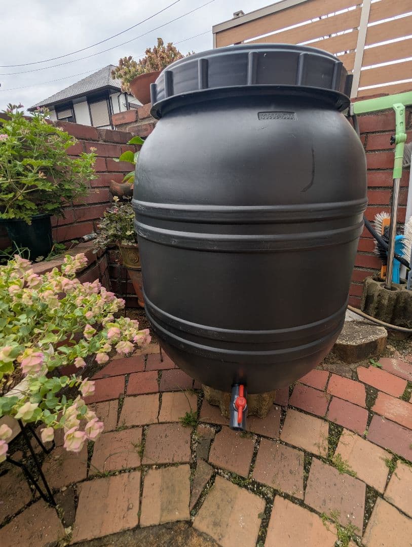 minタンク150L黒コック付き取水穴開き、その②