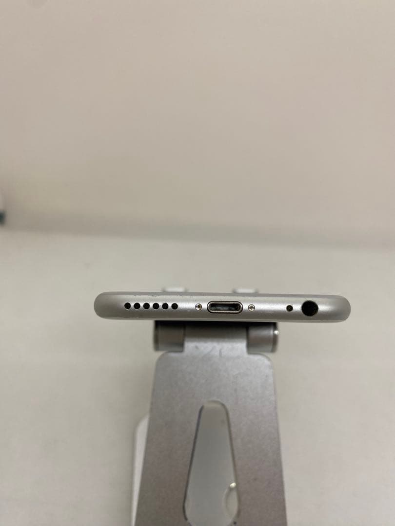 Iphone 6s 64GB Sim フリー　69391