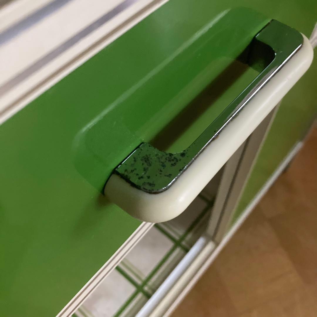 ガラス戸棚　飾り棚　食器棚　緑