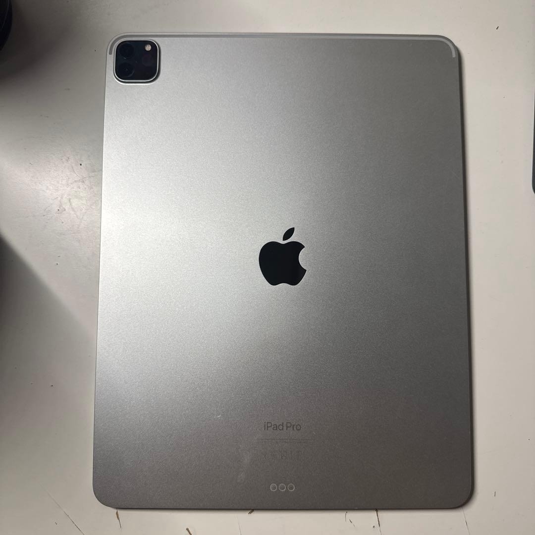 Apple iPad pro 12.9インチ 第6世代 256GB タブレット