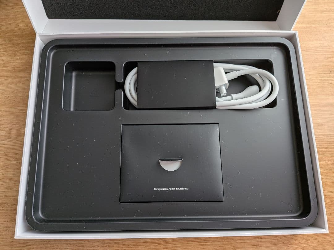 Apple MacBook Air 13インチ（Early 2015）