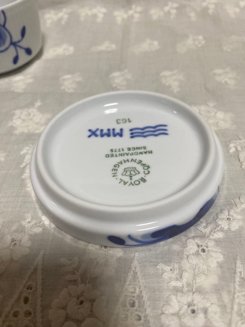 ロイヤルコペンハーゲン メガ　蓋付きボウル