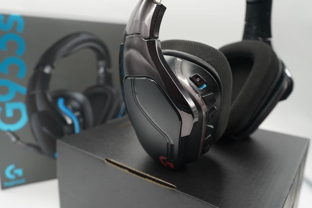 ヘッドホン Logicool G933s