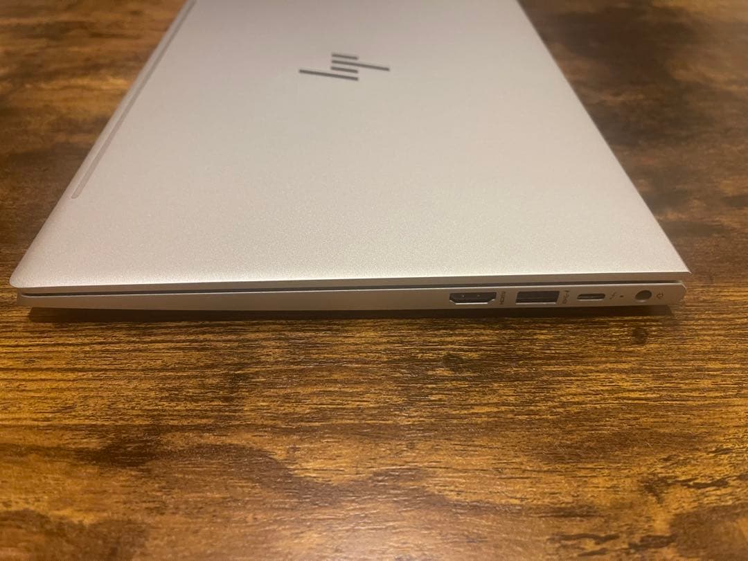 新品同様 HP EliteBook 630 G10 i5 1335U 8GB