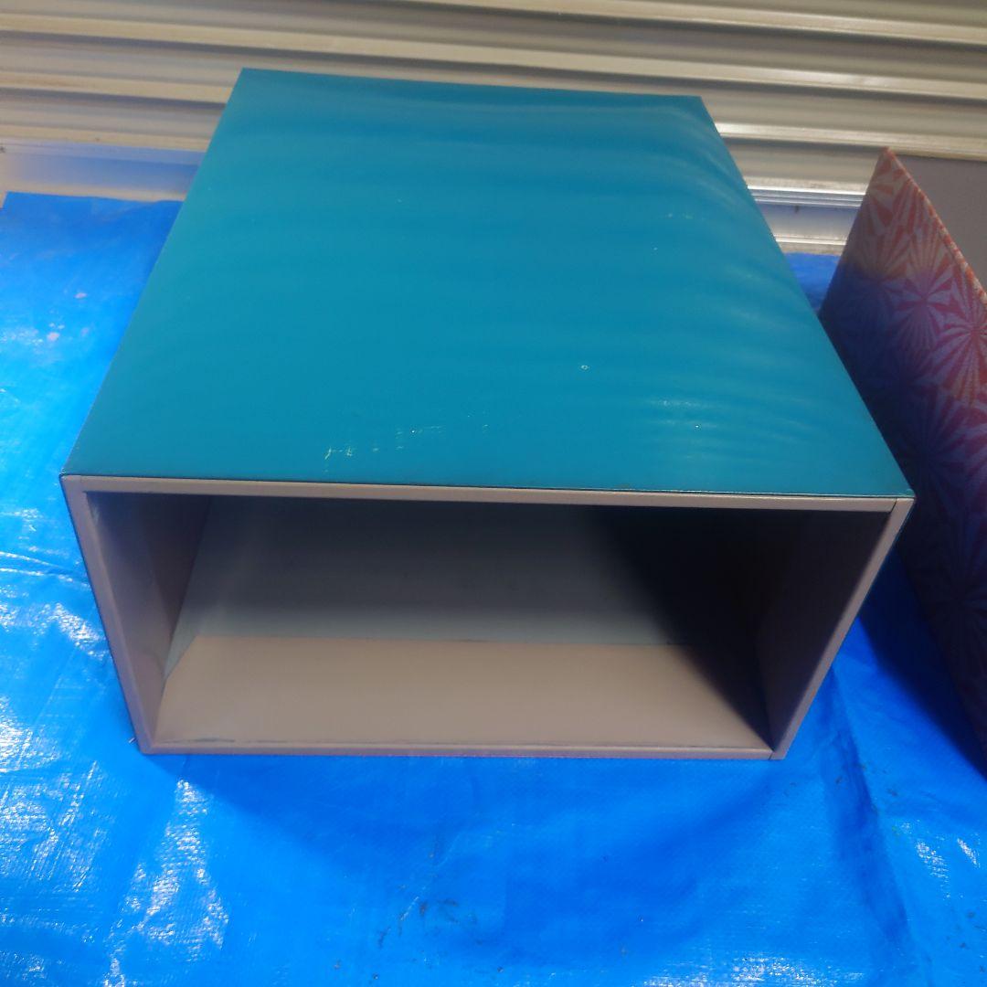 ブリキ 衣装ケース 収納