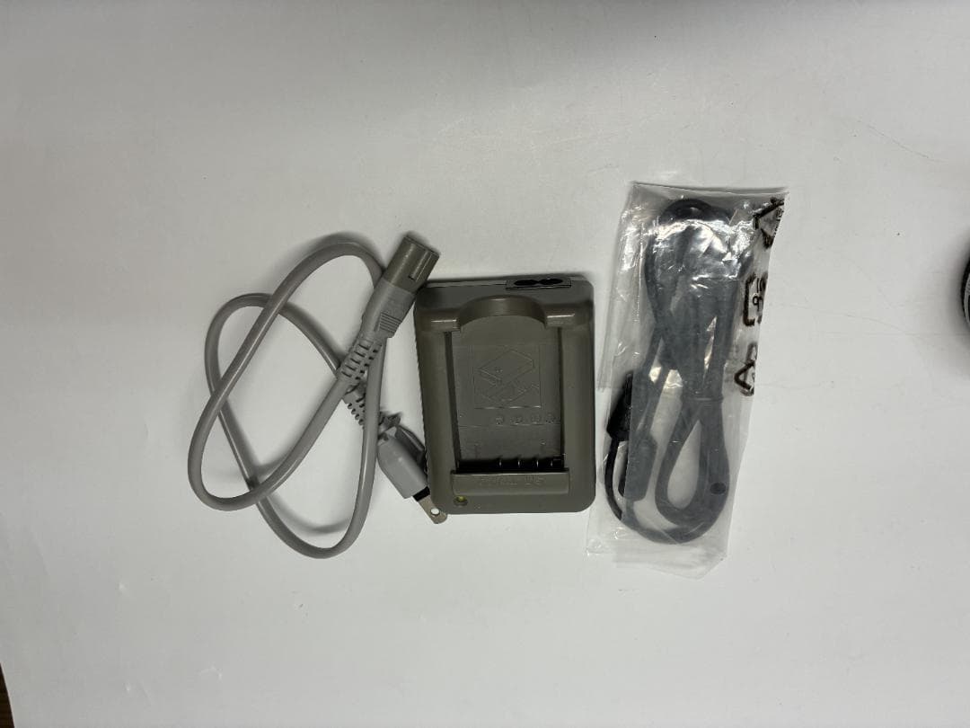 【訳アリ】OLYMPUS OM-D E-M10 レンズ2本付