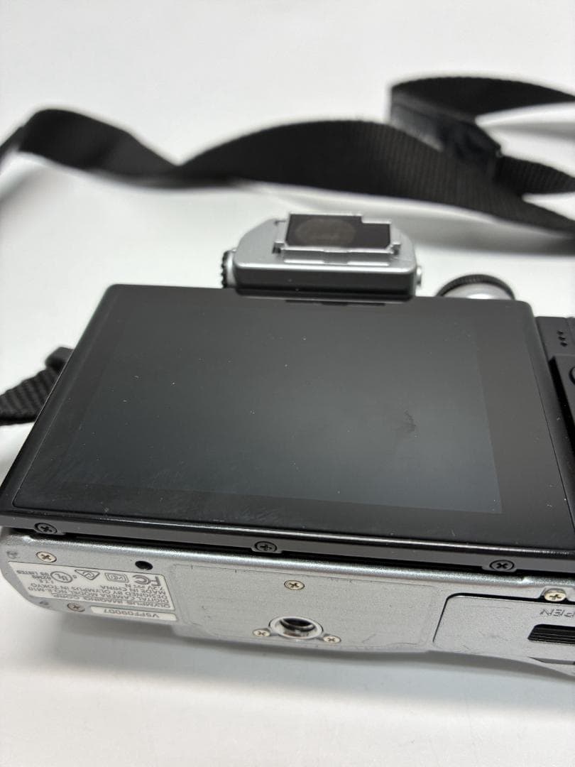 【訳アリ】OLYMPUS OM-D E-M10 レンズ2本付