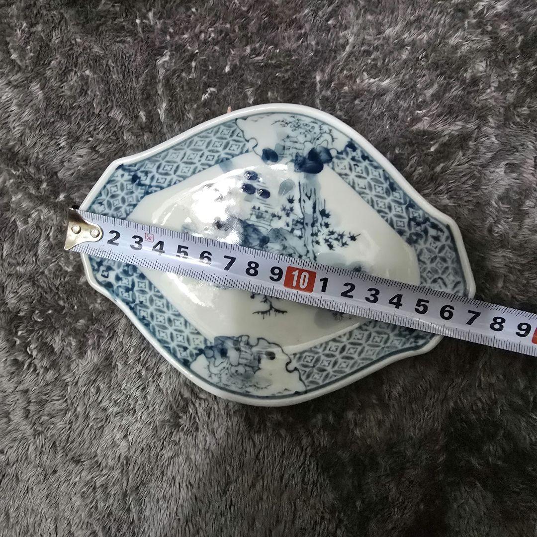 時代もの染め付けのお皿7枚です