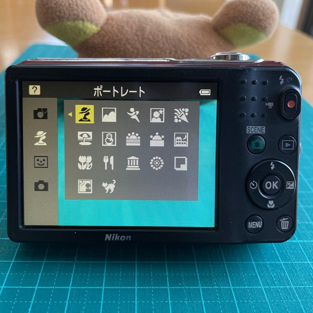 Nikon COOLPIX L30　オールドコンデジ　単三電池駆動　平成レトロ