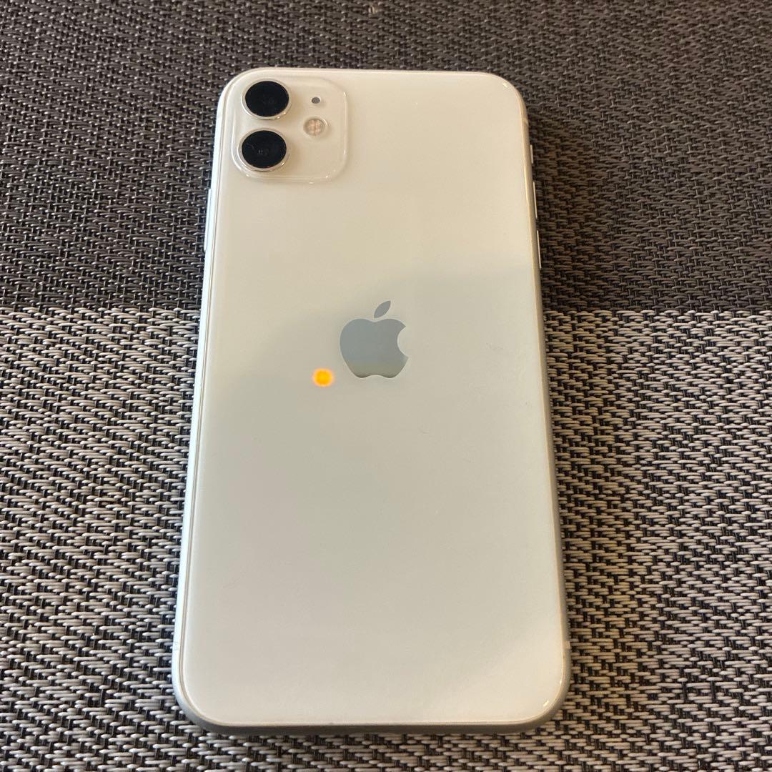 美品　Apple iPhone 11 本体 最大容量78% 傷無し汚れ無し