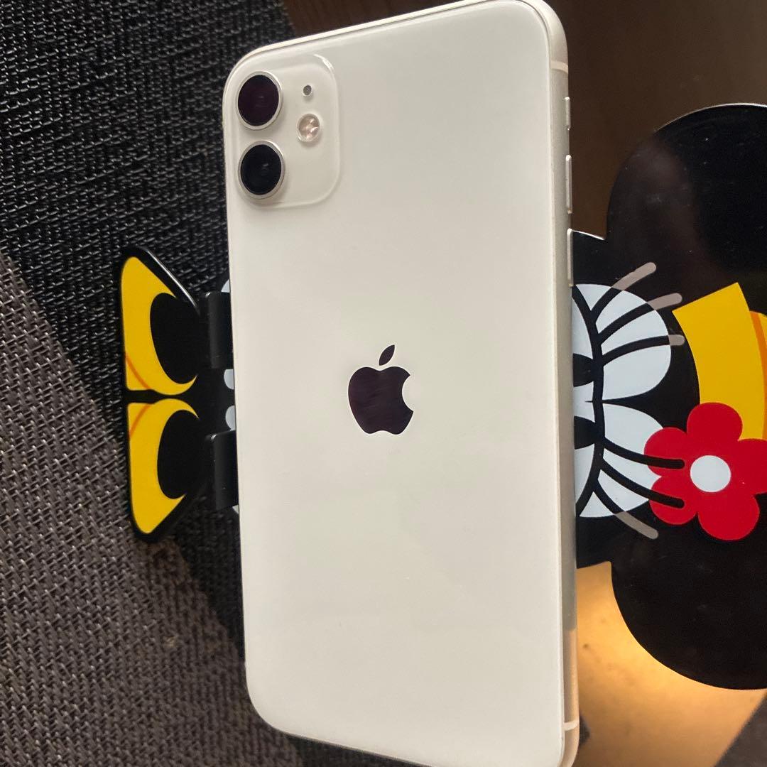 美品　Apple iPhone 11 本体 最大容量78% 傷無し汚れ無し