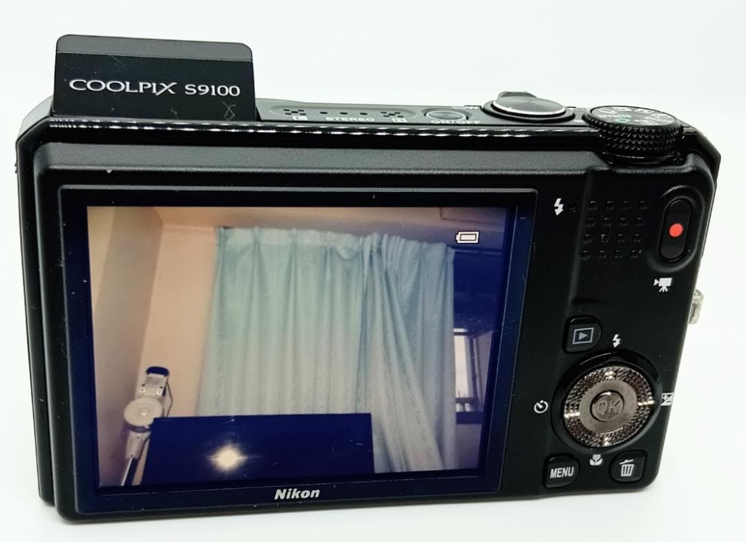NikonCoolpix S910012.1Mp18x Zoom 黒充電器付き