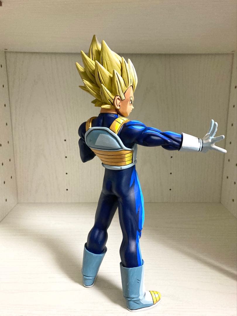 ドラゴンボール フィギュア リペイント 超サイヤ人 ベジータ 二次元彩色
