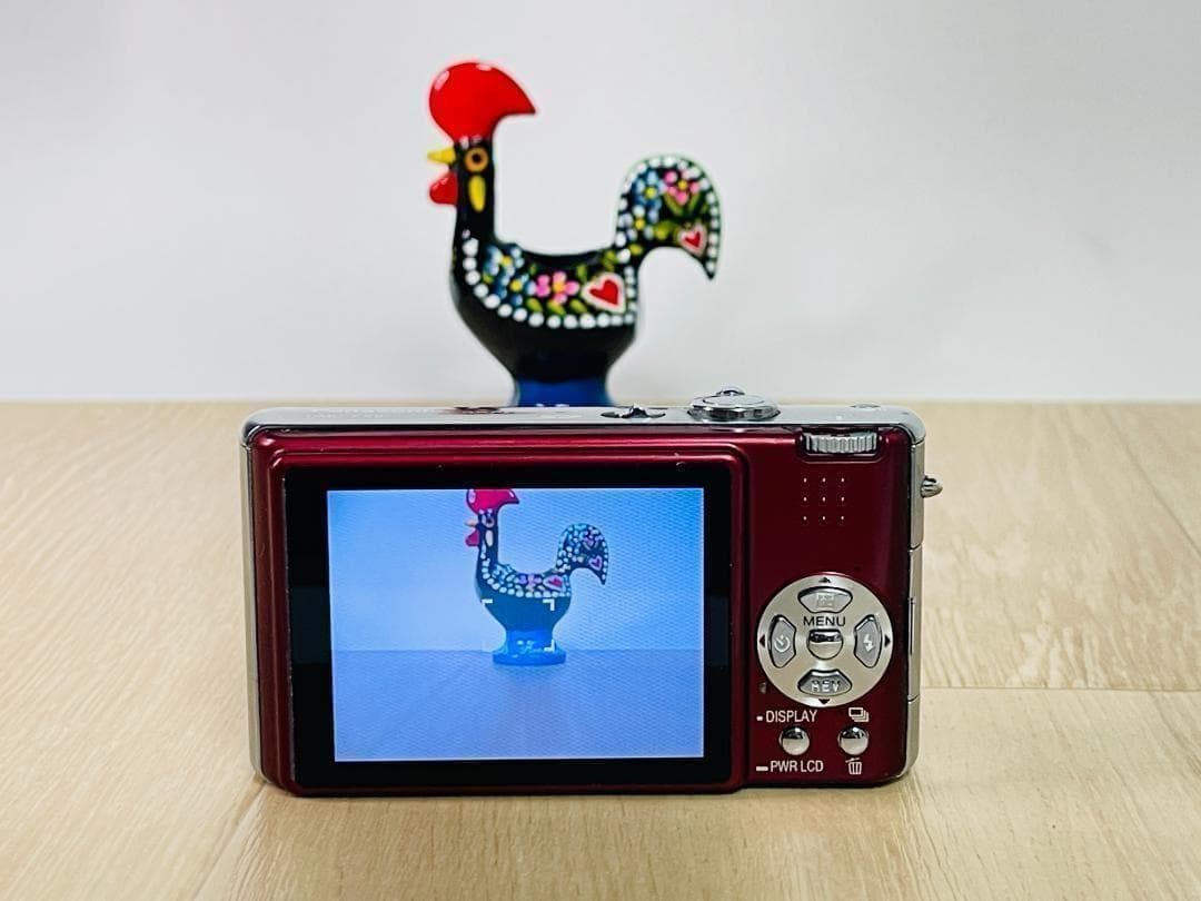 【美品】Panasonic LUMIX DMC-FX9 レッド デジタルカメラ