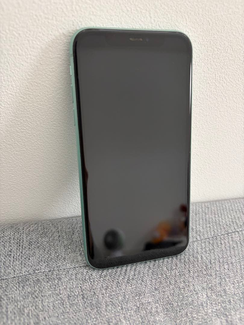 Apple iPhone 11 ミントグリーン 本体　バッテリー79%