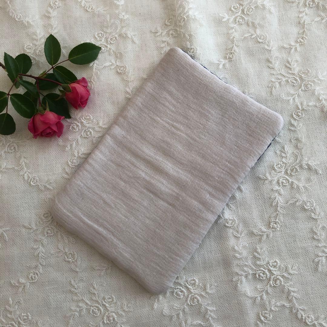 ハンドメイドハンカチ　リバティ（ルーシーディジー）刺繍コットン、レース