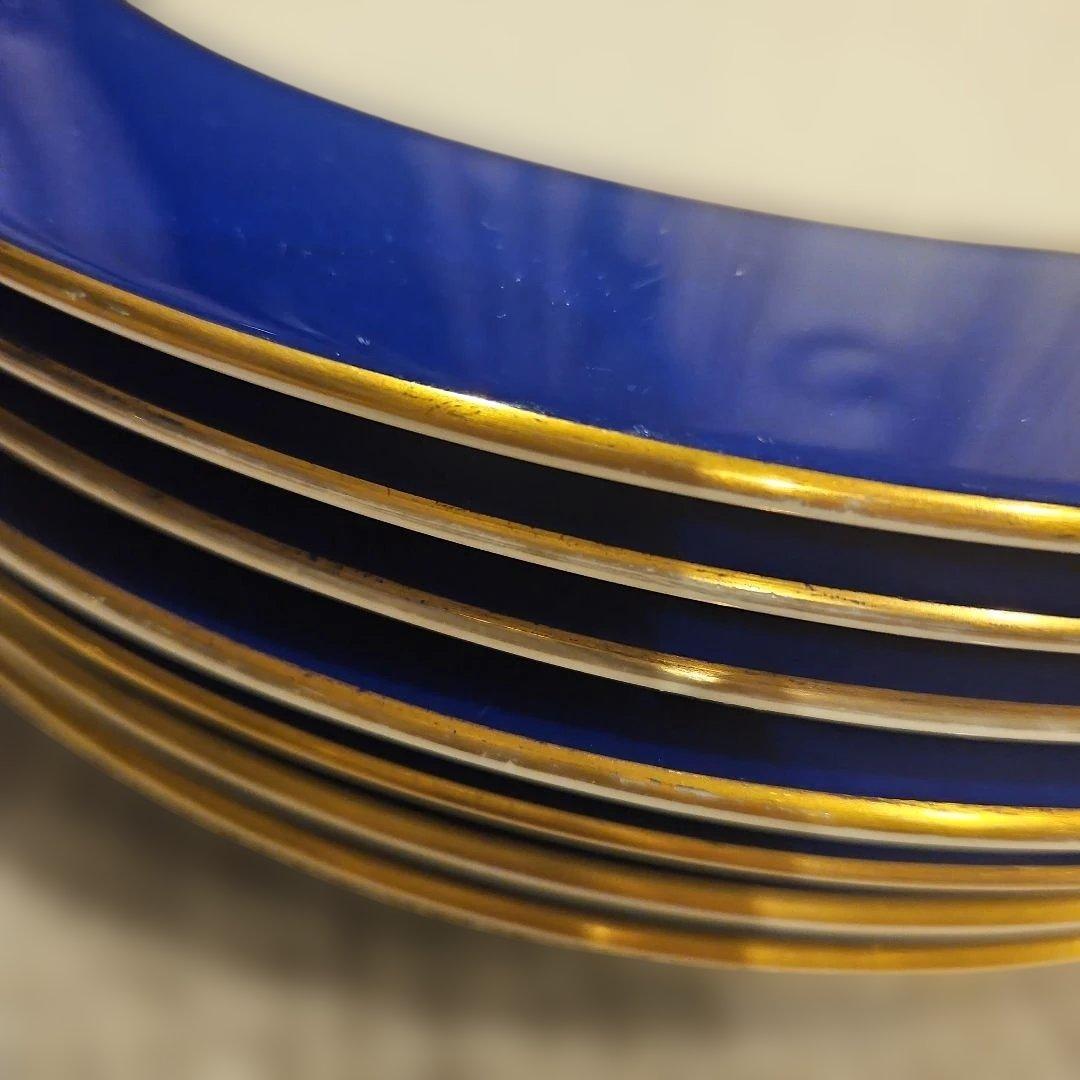 紺色と白の金縁円形皿　７枚