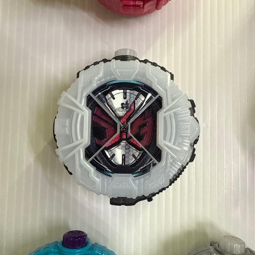 仮面ライダージオウ　DXジクウドライバー　& ライドウォッチ　セット♫