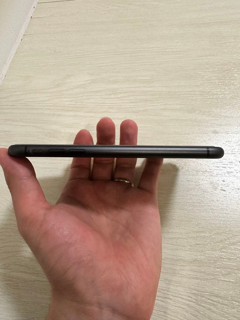 Apple iPhone 11 ブラック 本体 64GB