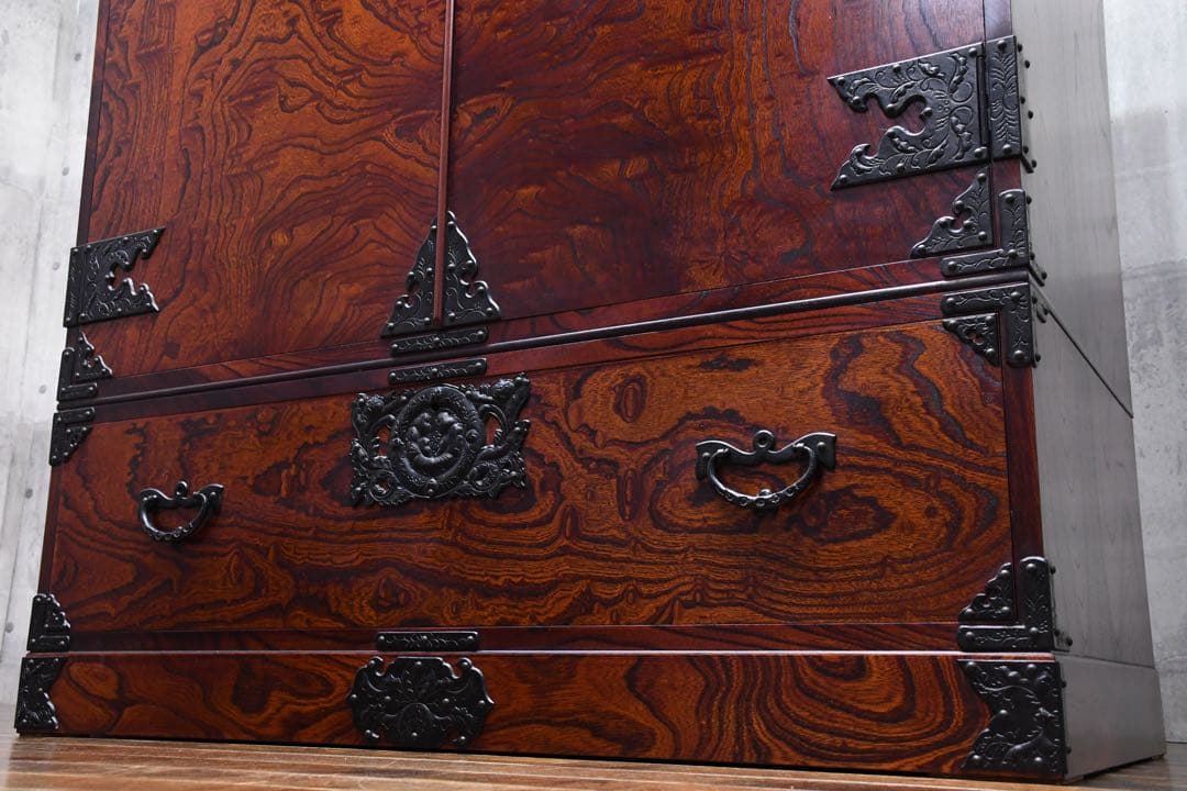 FCC19 美品 岩谷堂箪笥 No.358A 洋服箪笥 59万 ワードローブ 鍵