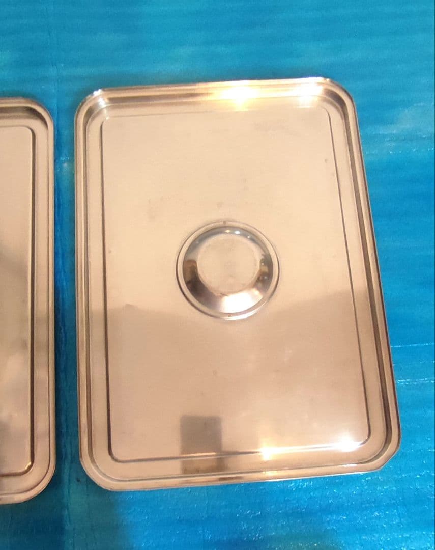 業務用　蓋付きステンレスバット8枚取　2個　10枚取　2個の4個セット