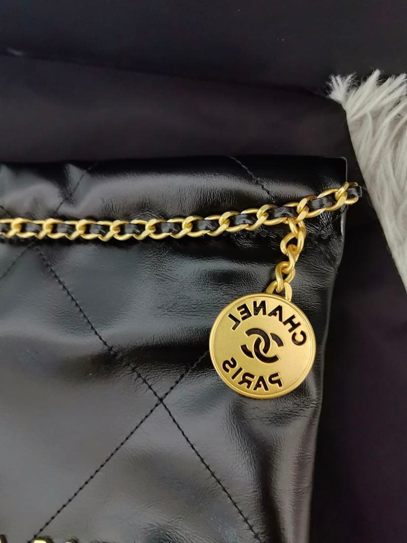 シャネル CHANEL 22ミニ チェーンショルダーバッグ