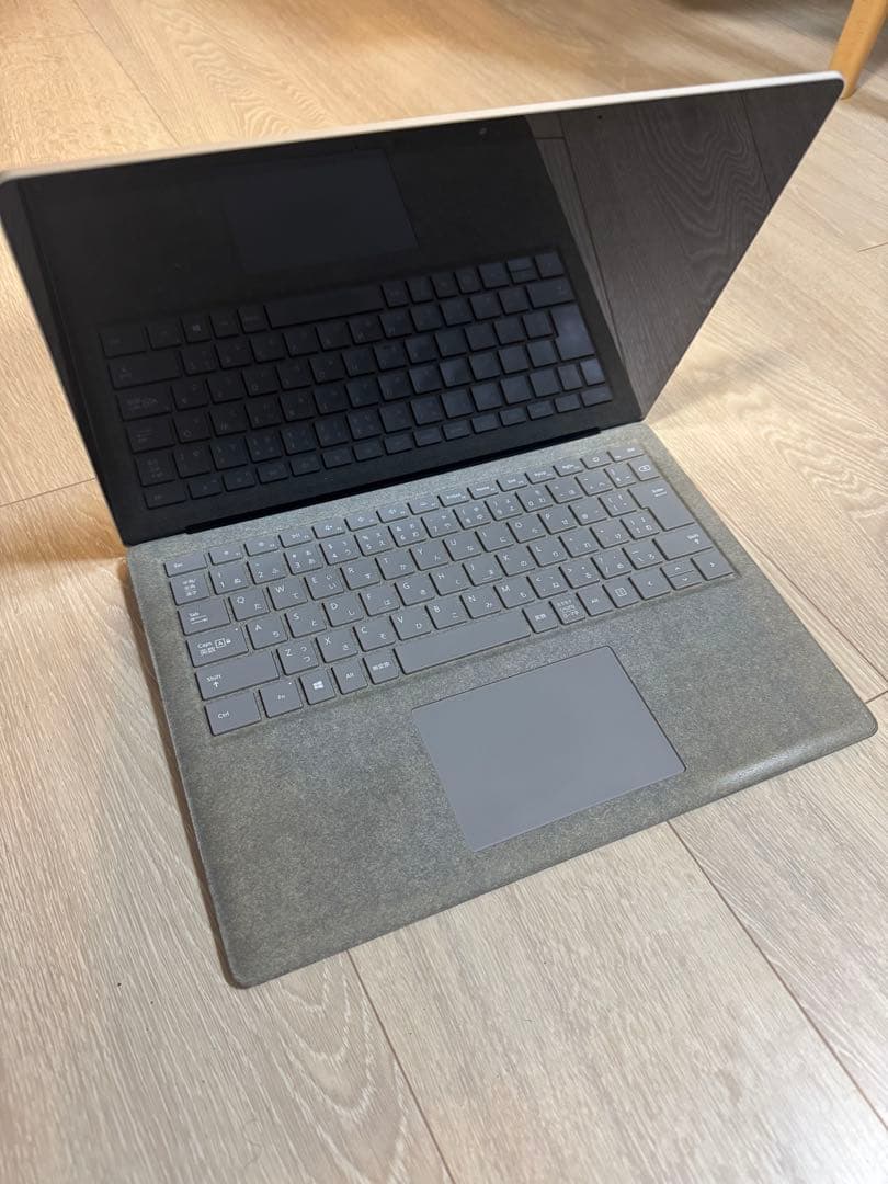 【美品】Surface Laptop / RAM 4GB / SSD 128GB