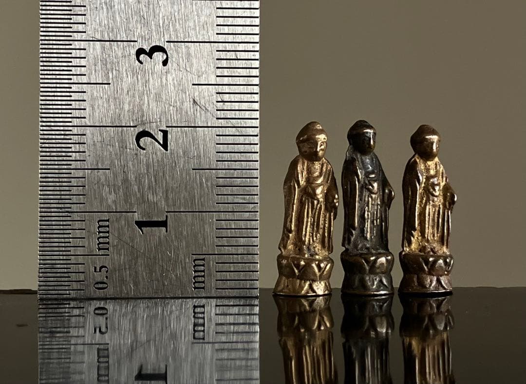 【巡る祈り 極小 阿弥陀如来像 約2㎝ 三体 江戸〜明治頃】豆仏 仏像お守り護符