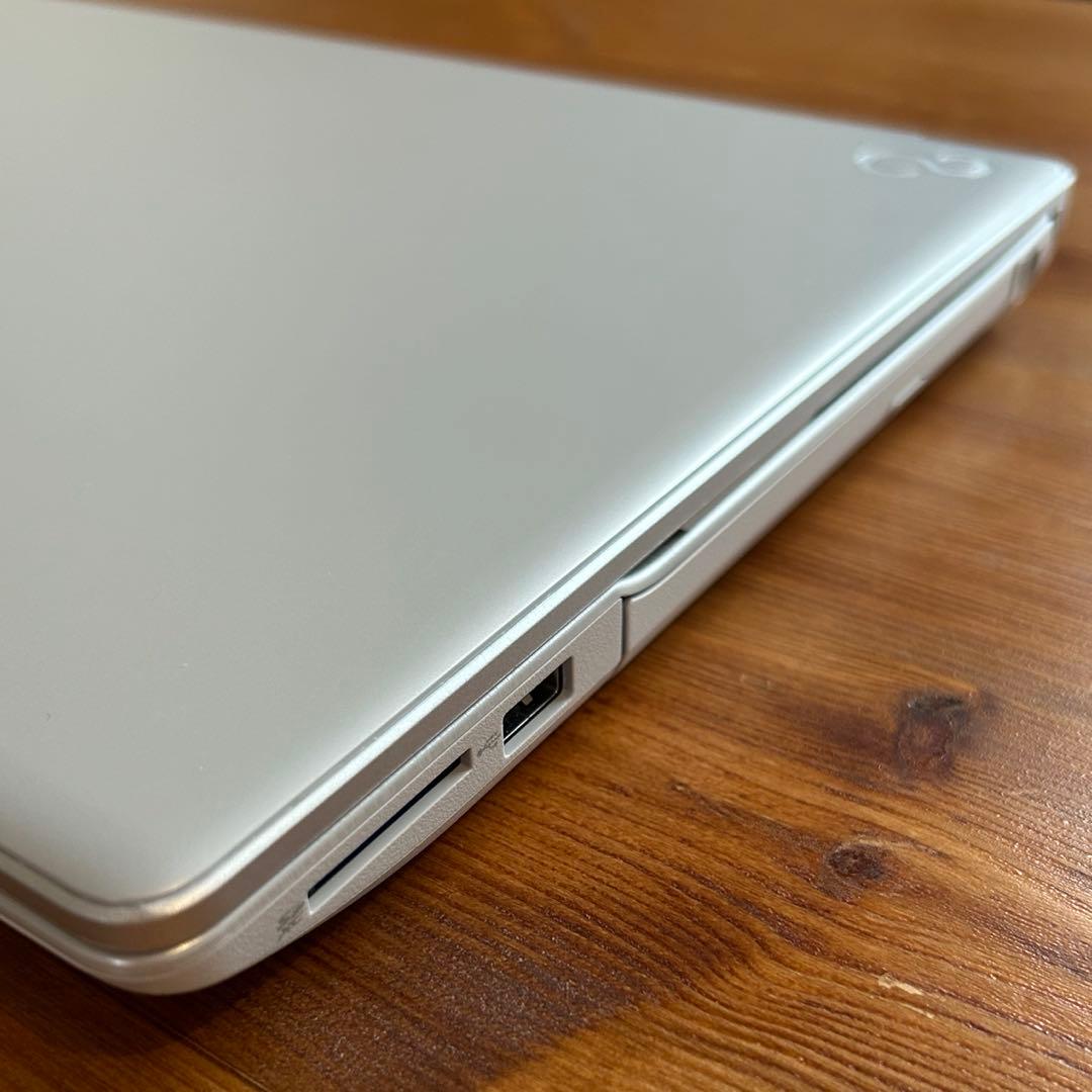 富士通LIFEBOOK AH450 256GB Ryzen 5 Office付