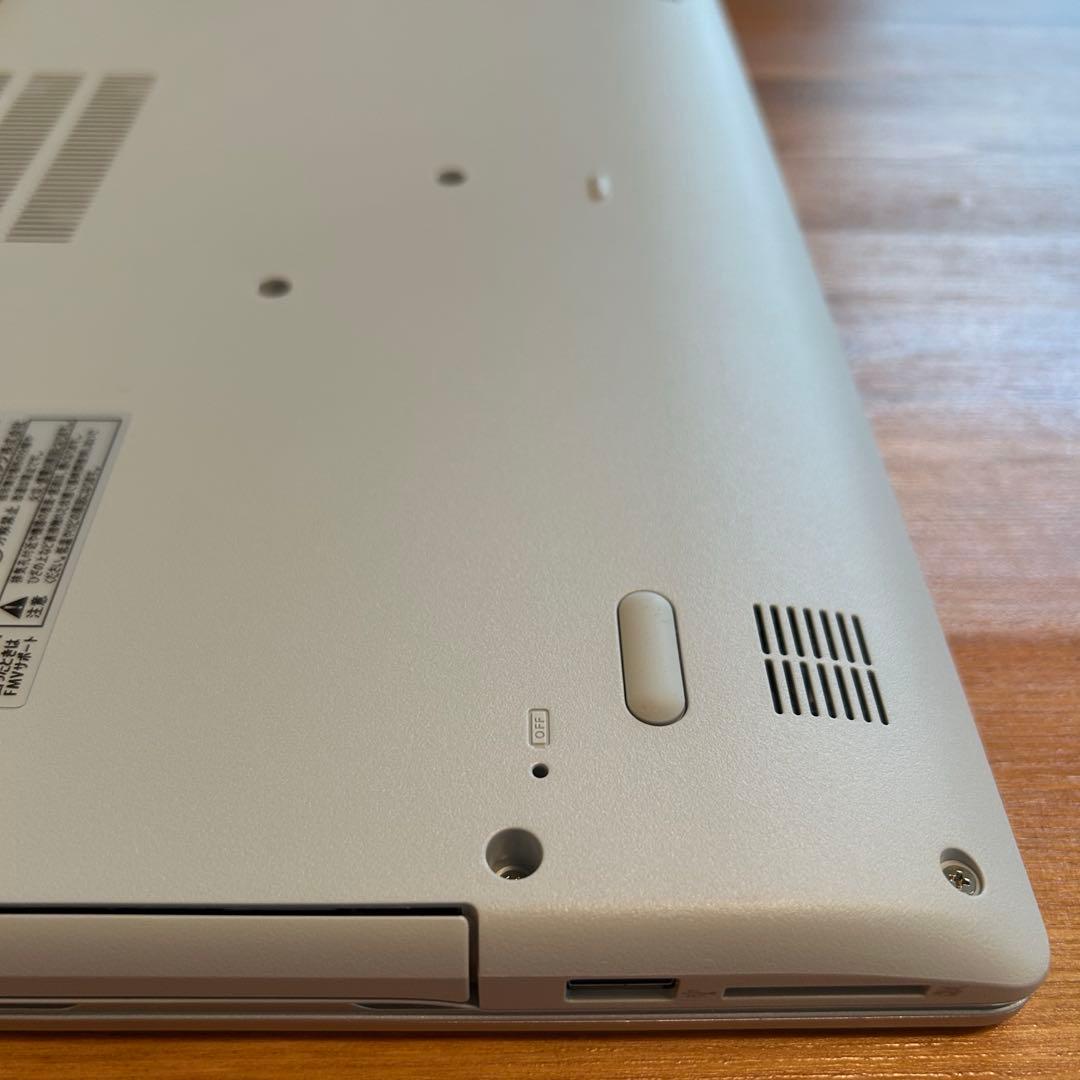 富士通LIFEBOOK AH450 256GB Ryzen 5 Office付