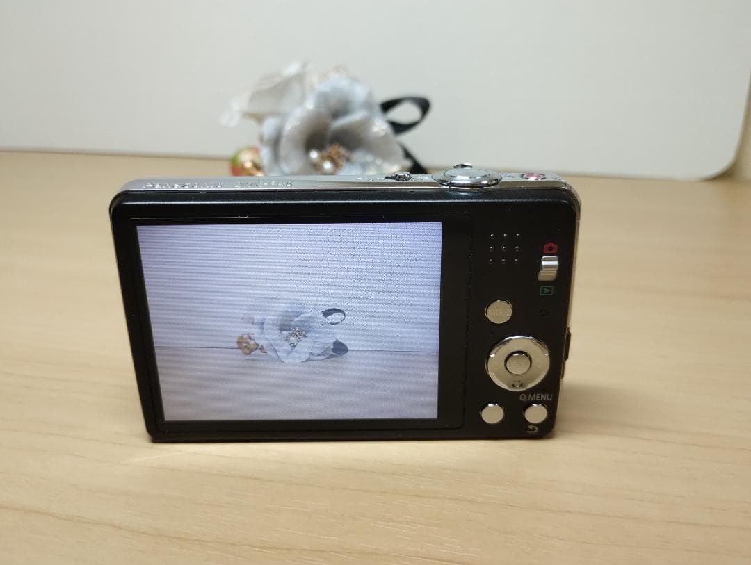Panasonic LUMIX DMC-FH8 ブラック デジカメ コンデジ