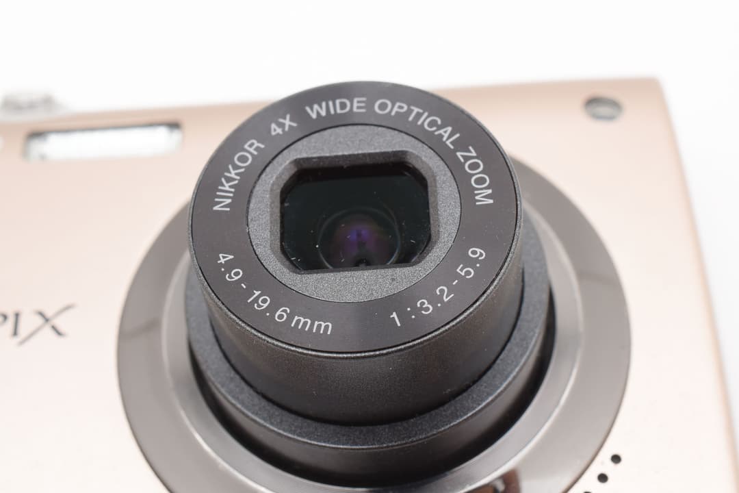 ■ 美品 ■ ニコン　Nikon COOLPIX S4000