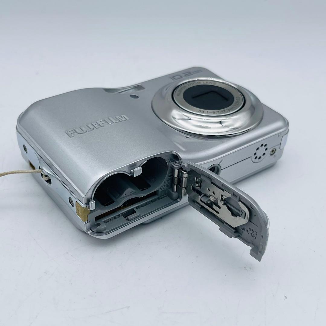 【美品動作確認済み】FUJIFILM A170 デジタルカメラ　単三電池