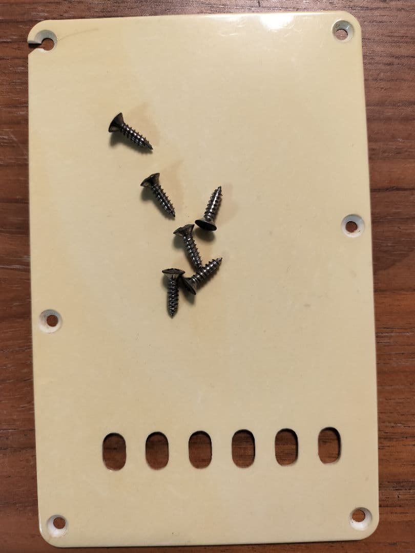 再度値下げ　フェルナンデス　アイアンメイデン　エレキギター