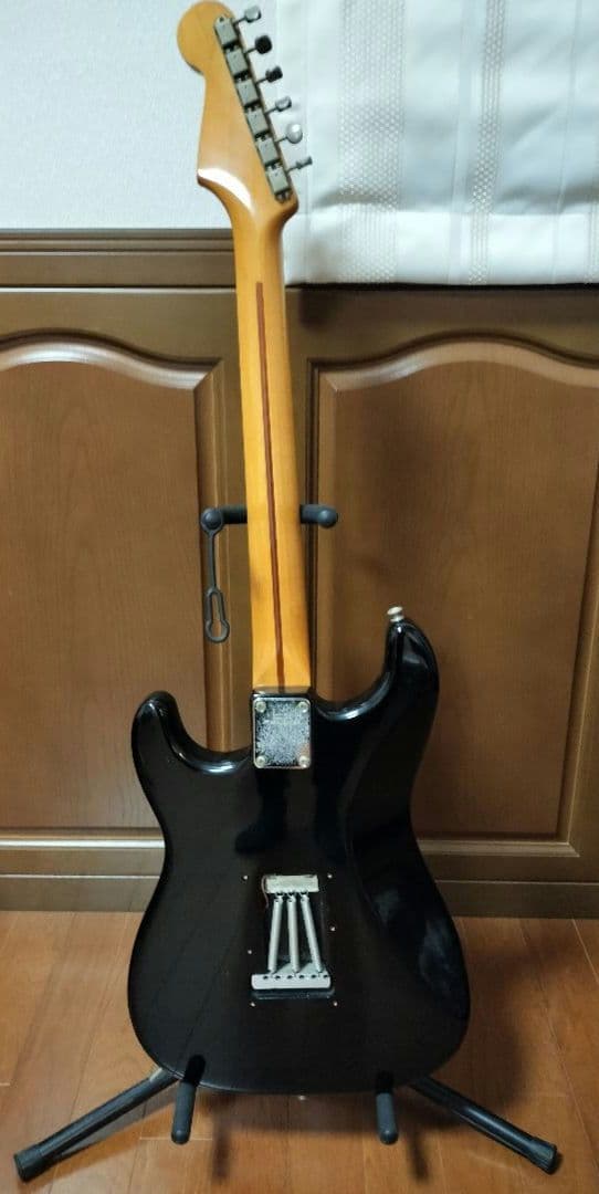 再度値下げ　フェルナンデス　アイアンメイデン　エレキギター