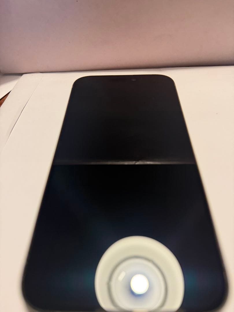 R*a様 iPhone15 pro ナチュルチタニウム 256GB SIMフリー